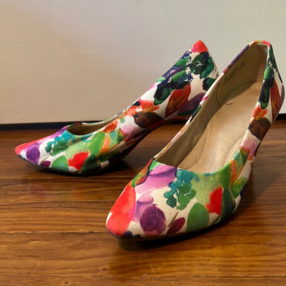 Aerosols floral pumps
